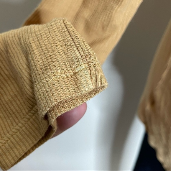 AE soft & sexy ribbed tan long sleeved tee medium - Picture 5 of 7